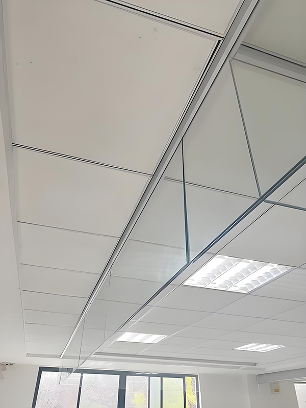 阿瓦提玻璃阿瓦提挡烟垂壁