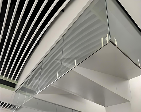 阿瓦提玻璃阿瓦提挡烟垂壁