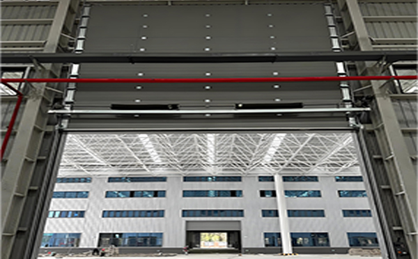 阿瓦提工业提升门