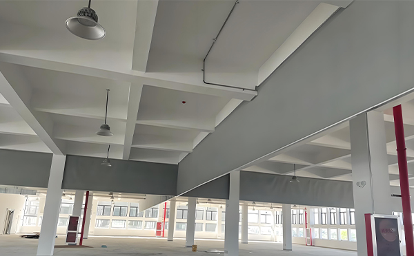 阿瓦提挡烟垂壁