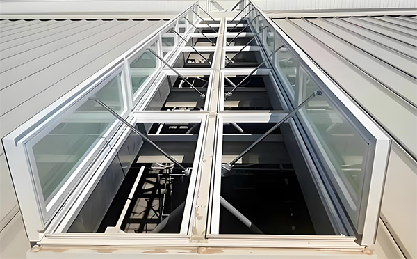 阿瓦提排烟天窗