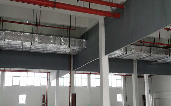 阿瓦提挡烟垂壁防火玻璃厚度要求