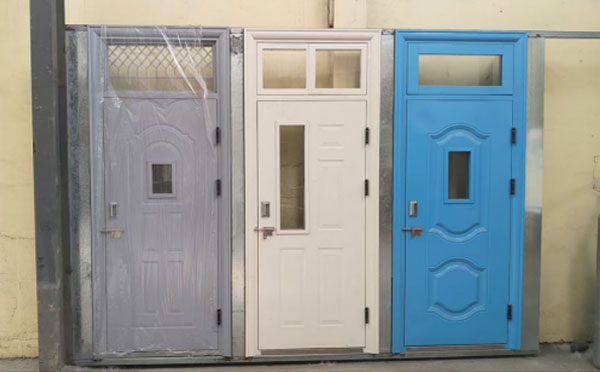 阿瓦提学校教室门