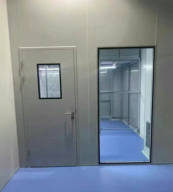 学校教学楼完成阿瓦提防火门标准化安装